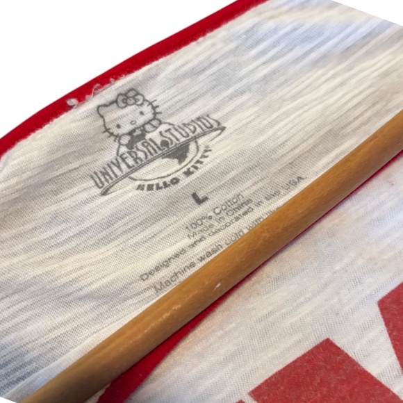 Universal Studios x Hello Kitty “Jaws” Raglan Tee (Women’s L) - Picture 3 of 3